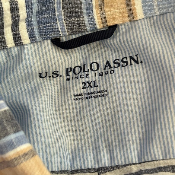 U.S POLO ASSN. CASUAL BLUE STRIPED BUTTON DOWN SHIRT • Size: 2XL • Used - Picture 9 of 9